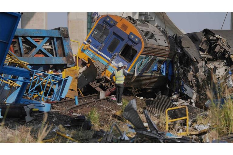 Zahlreiche Teams waren an den Bergungsarbeiten beteiligt.