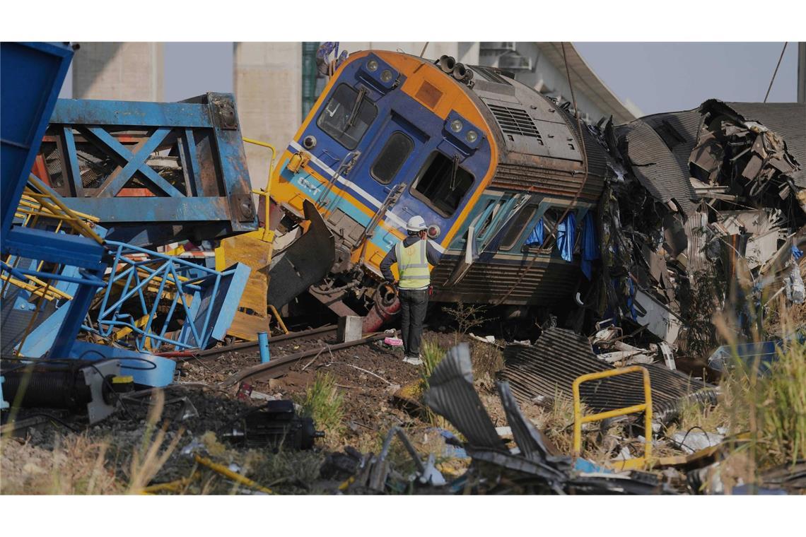 Zahlreiche Teams waren an den Bergungsarbeiten beteiligt.