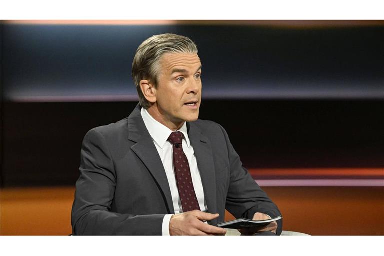 ZDF-Talkmaster Markus Lanz diskutiert mit Gästen über die neue Wehrpflicht.