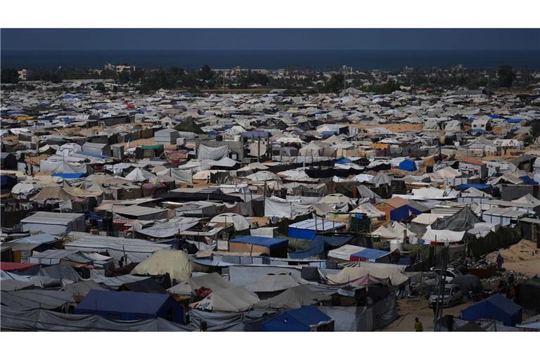 Zeltlager in der sogenannten humanitären Zone im Süden des Gazastreifens. (Archivbild)