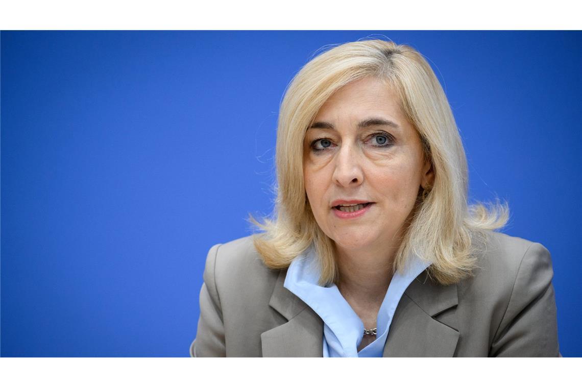 Zerstreut Sorgen über die Versorgung mit Medikamenten: Ministerin Warken.