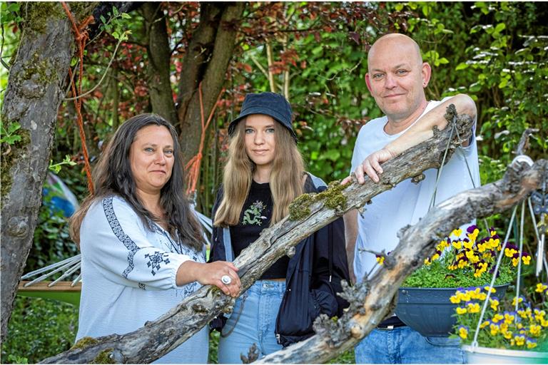 Ziehen an einem Strang: Simone, Lucy und Gunther Schümann (von links) sowie die beiden weiteren Kinder Lenny und Charlot. Foto: A. Becher