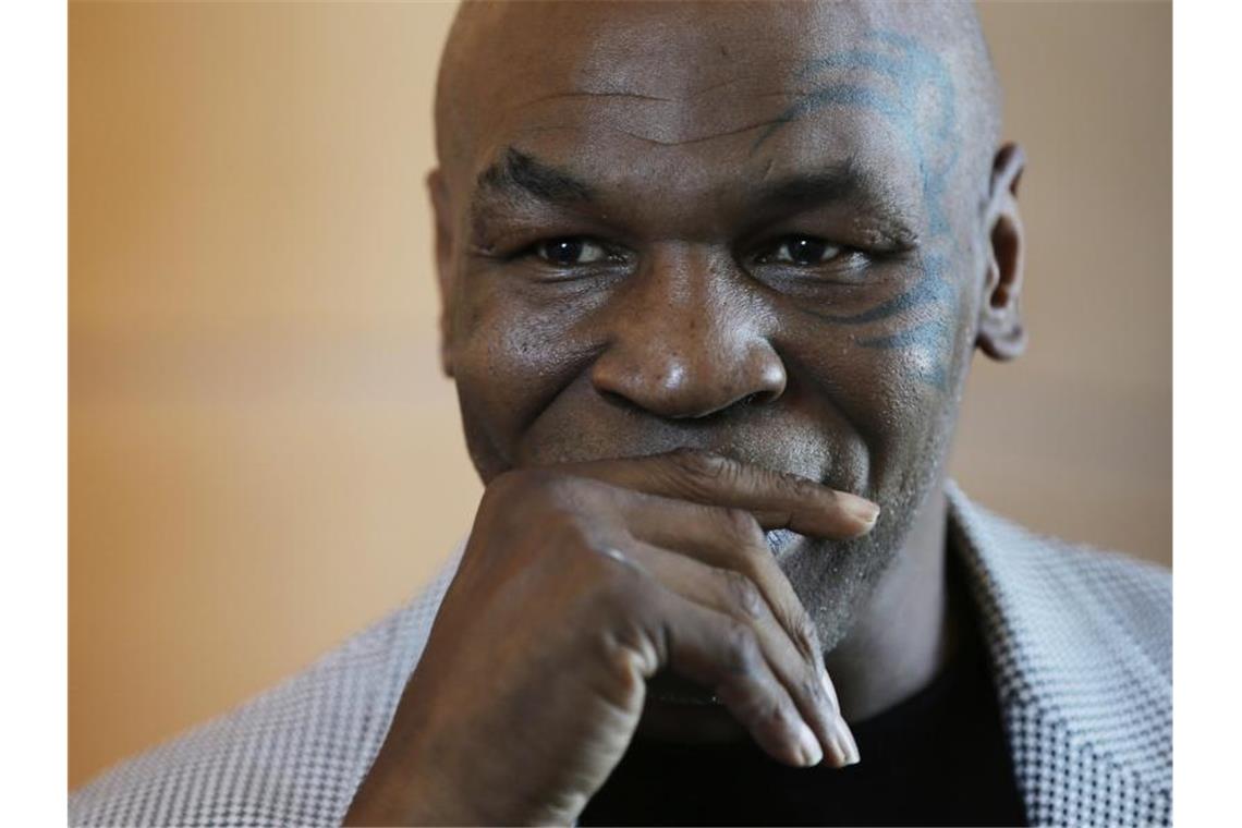 „Weil ich es kann“: Skandalboxer Mike Tyson kehrt zurück Zieht die Boxhandschuhe wieder an: Mike Tyson. Foto: Kamran Jebreili/AP/dpa
