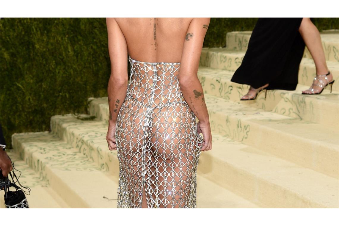 Cannes: Bitte nicht nackt auf den roten Teppich Zoe Kravitz 2021 in einem auffallenden Netzkleid in New York.