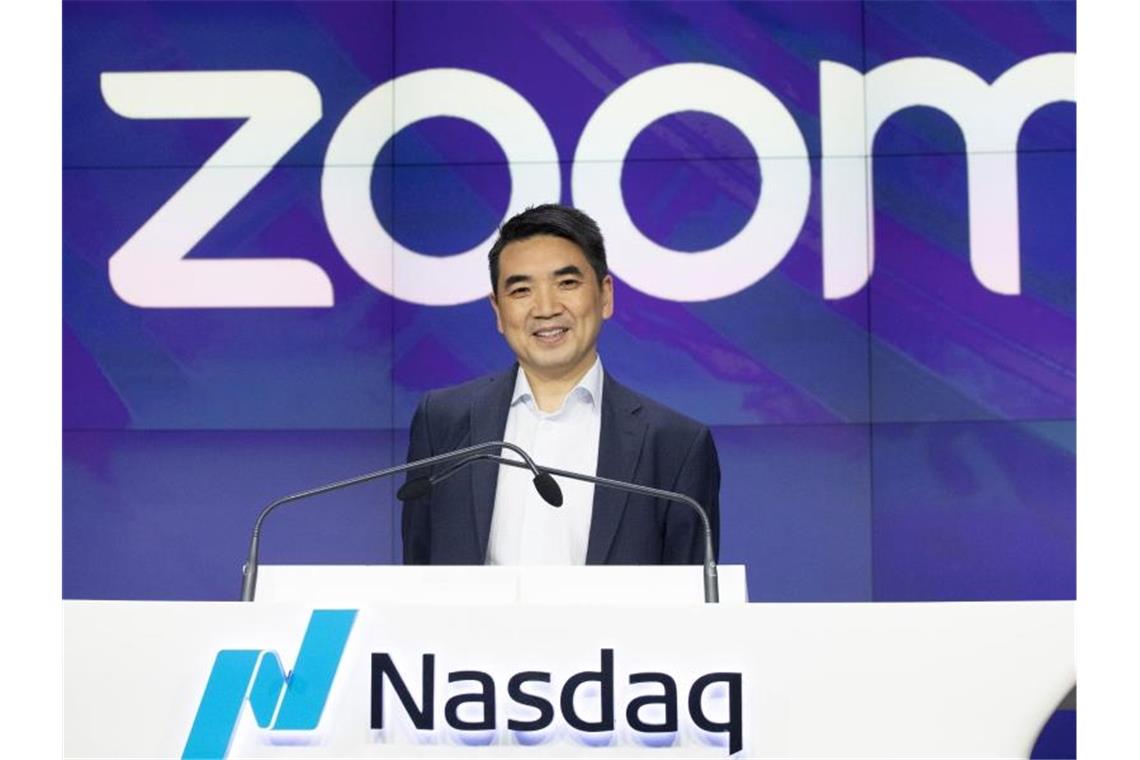 Zoom-CEO Eric Yuan: „Das hybride Arbeitsmodell wird bleiben.“. Foto: Mark Lennihan/AP/dpa