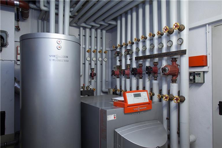 Zu den Aufgaben eines Energiemanagers zählen unter anderem die systematische Energieverbrauchserfassung und -kontrolle und eine Analyse und Optimierung der Gebäudetechnik. Symbolfoto: J. Fiedler