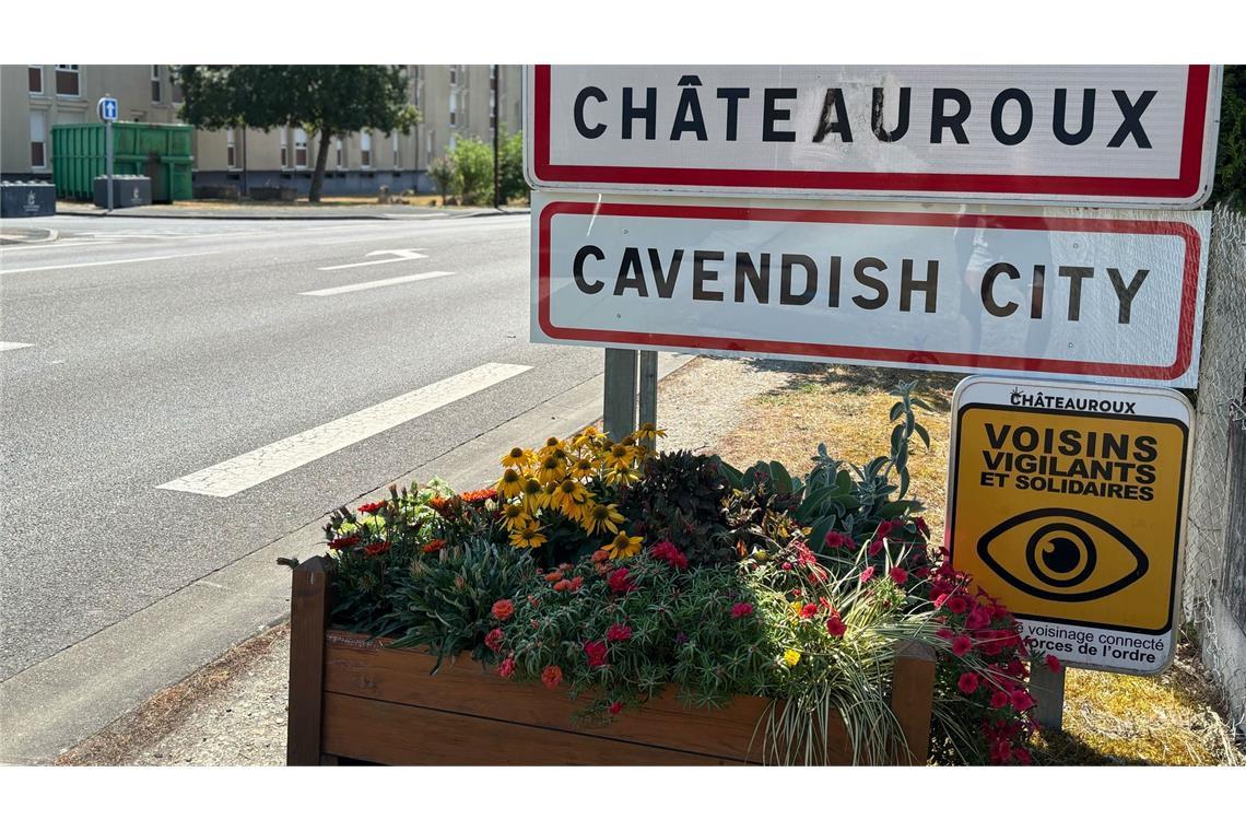"Sehr hart": Van der Poel verpasst Coup - Bauhaus Siebter Zu Ehren des ehemaligen Sprinters Mark Cavendish: Der Ankunftsort der 9. Tour-Etappe trägt vorübergehend den Beinamen "Cavendish City".