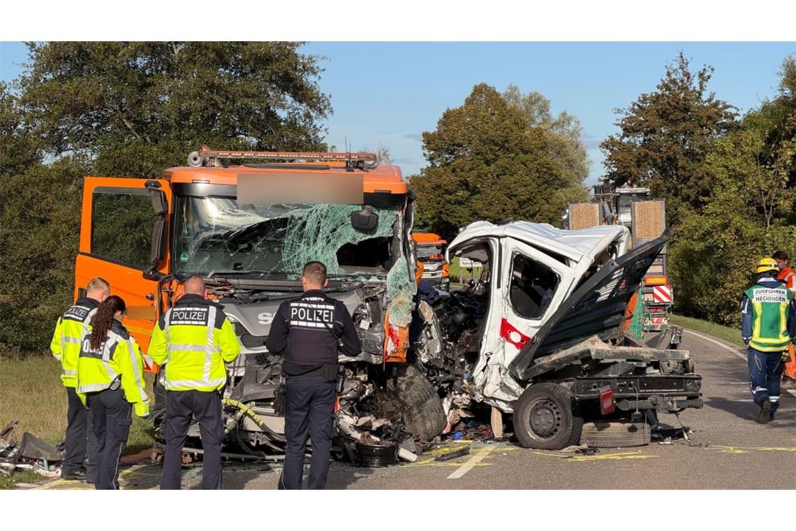 Zu einem Unfall mit mehreren Verletzten ist es auf der B 462 bei Owingen gekommen.