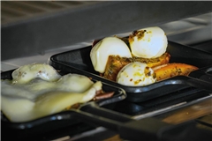 Zu Weihnachten ein Pfännchenmenü. Fotos: Alexander Becher