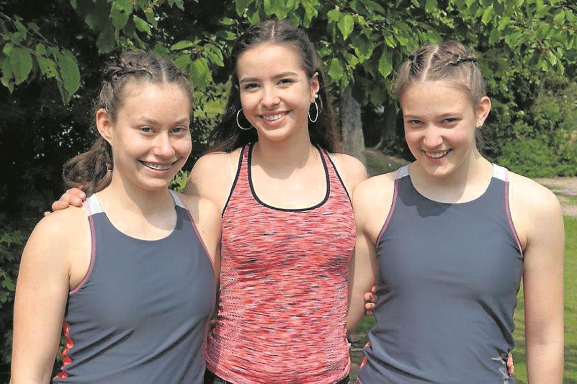 Zufrieden mit dem Abschluss (von links): Tanja Österle, Tina Höflich und Lara Schneider. Foto: privat