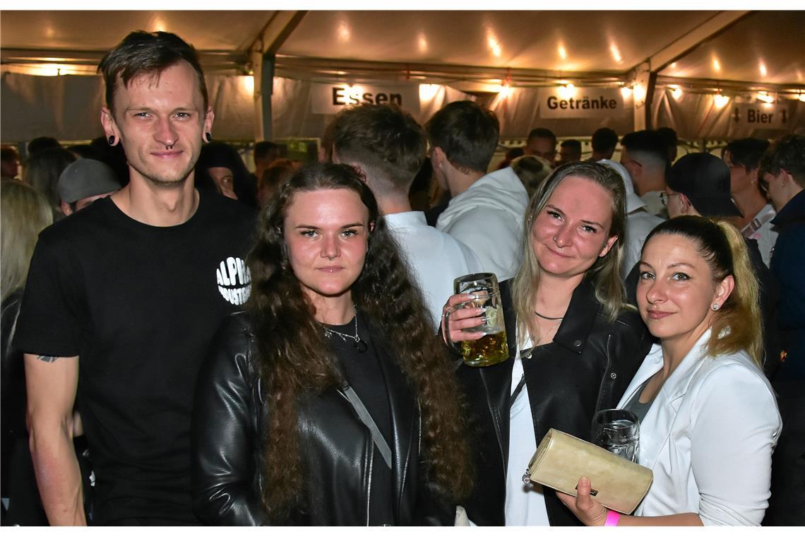 Zufriedene Gesichter bei den Besucherinnen und Besuchern.