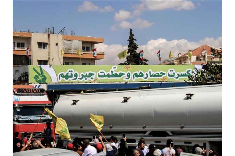 Zuletzt hatte Libanon unter anderem Öllieferungen aus dem Iran bekommen - dennoch ist Treibstoff seit Wochen knapp. Foto: Stringer/dpa