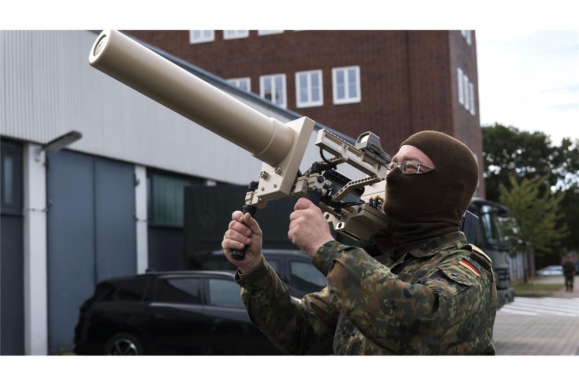 Zuletzt machten illegale Drohnenüberflüge etwa in Skandinavien häufiger Schlagzeilen - der Bund will nun die Rechtslage verschärfen. (Symbolbild)