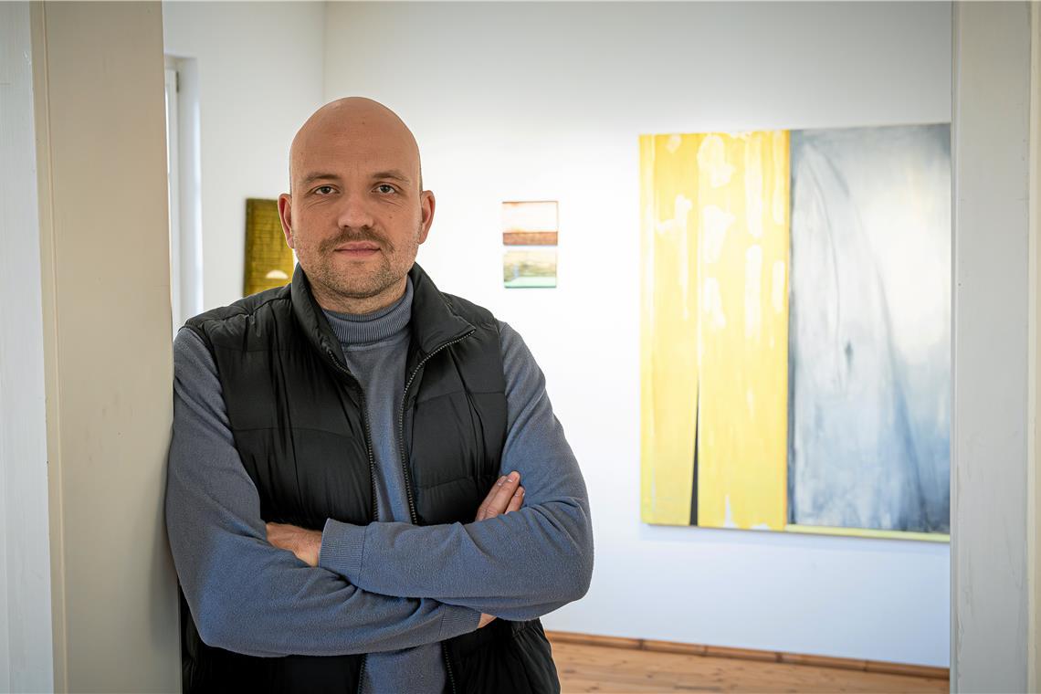 Zum Abschluss der Ausstellung „Hic sunt leones“ mit Malerei von Barnabas Herrmann findet am Sonntag im Backnanger Helferhaus eine Finissage statt. Archivfoto: Alexander Becher