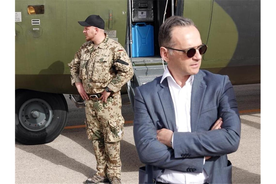 Maas hält Anti-IS-Einsatz für „absolut unabdingbar“ Zum Auftakt seiner viertägigen Reise durch die Krisenregion im Nahen und Mittleren Osten besucht Maas die in Jordanien stationierten deutschen Soldaten. Foto: Michael Fischer