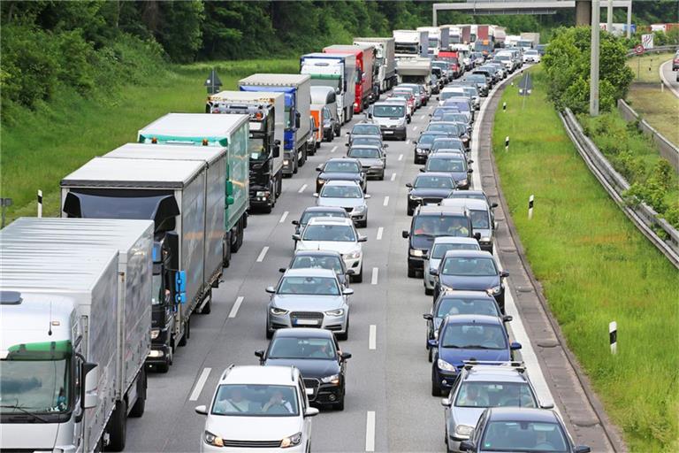 Zum Ferienstart wird es wieder viel Stau geben.