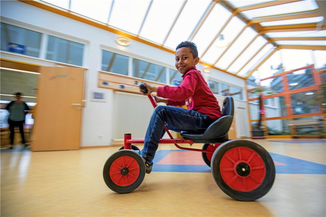 Zumindest heute hat Josef die Anna-Haag-Grundschule in Althütte ganz für sich allein. Foto: A. Becher