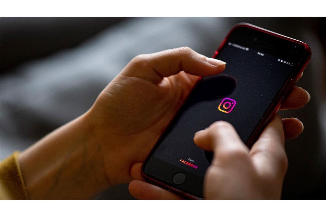 Instagram mit drei Milliarden Nutzern monatlich Zur Rekordmarke von drei Milliarden Nutzern täglich trugen Direktnachrichten, Kurzvideos und Empfehlungen bei. (Archivbild)