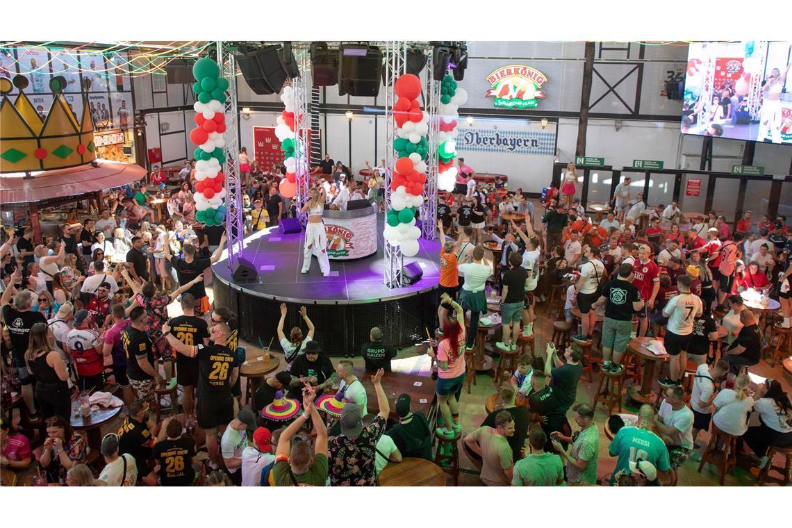 Zur Saisoneröffnung war der Bierkönig am Ballermann schon wieder gut besucht.
