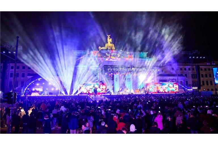 Zur Silvesterparty am Brandenburger Tor kamen jedes Jahr Zehntausende Menschen. (Archivfoto)
