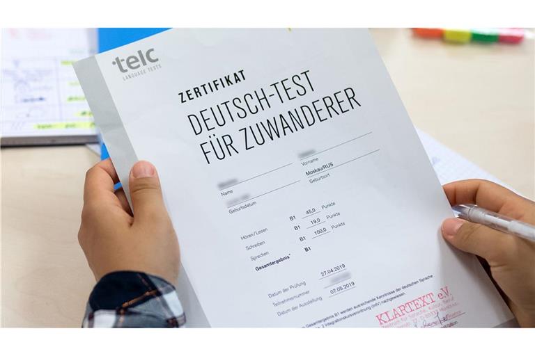 Zuwanderer haben in Deutschland und anderen Ländern weniger Chancen auf Gutverdiener-Jobs. (Archivbild)