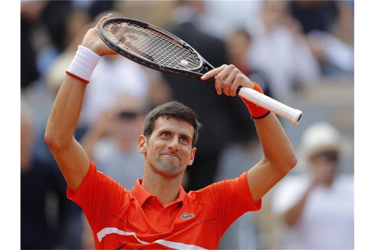 Zverev-Bezwinger Novak Djokovic bekommt es im Paris-Halbfinale mit Dominic Thiem zu tun. Foto: Michel Euler/AP