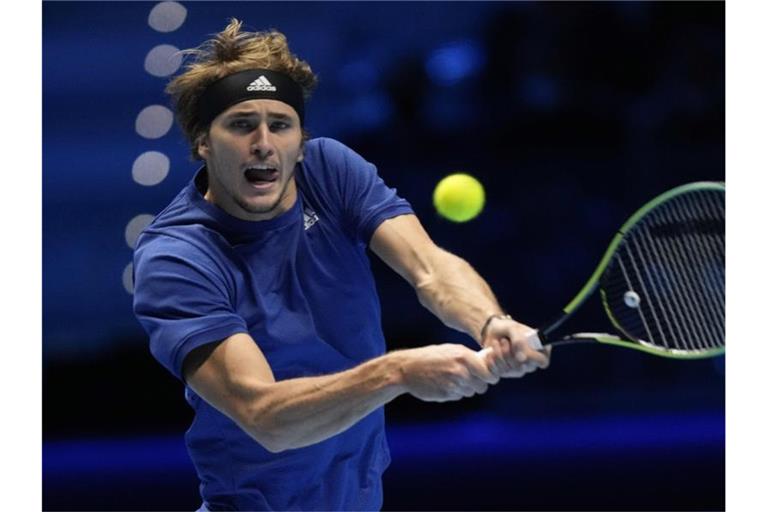 Zverev setzte sich mit 6:2, 6:4 gegen den Polen Hubert Hurkacz durch. Foto: Luca Bruno/AP/dpa