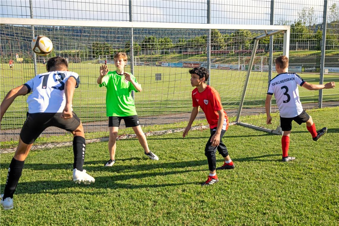 Viele Flanken für einen fast perfekten Treffer