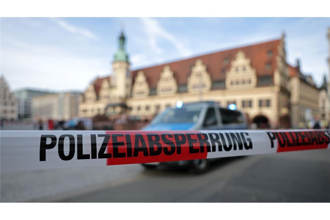 Zwei Menschen sind nach Angaben eines Sprechers der Stadt Leipzig gestorben.