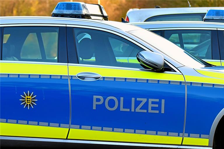 Zwei Personen wurden bei dem Unfall leicht verletzt. Symbolfoto: Tobias Sellmaier