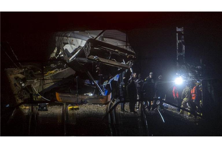 Zwei Tage nach dem schweren Zugunglück in Südspanien gab es im Nordosten des Landes einen weiteren Unfall mit einem Nahverkehrszug.
