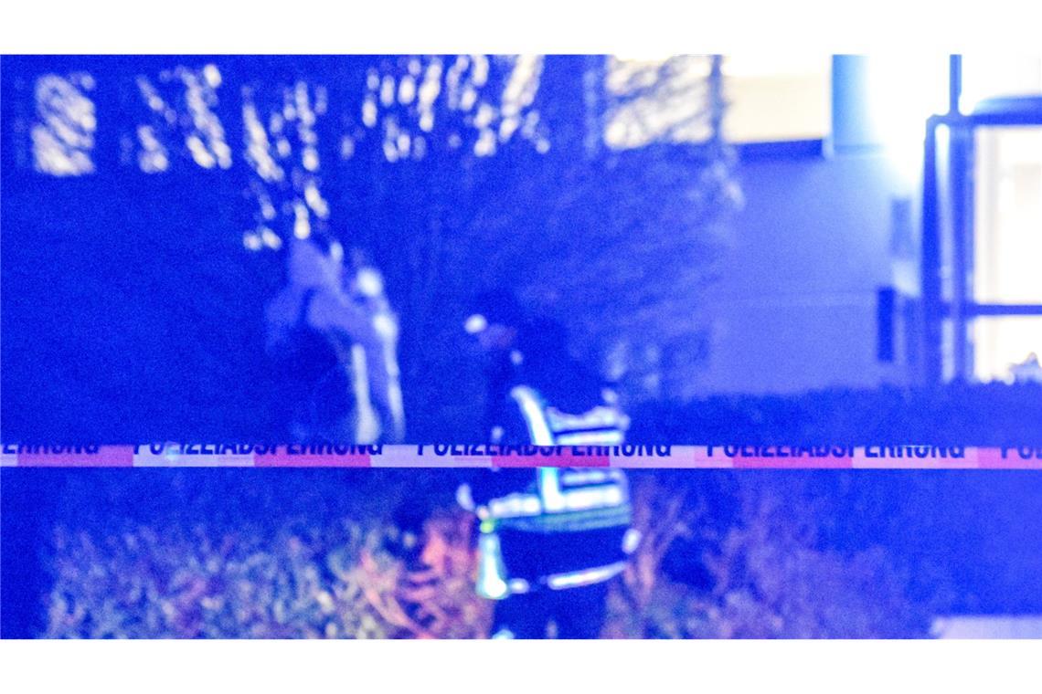Nach tödlichen Schüssen in Firma: Ermittlungen zu Motiv des Täters dauern an Zwei Tote nach Schüssen in Bad Friedrichshall