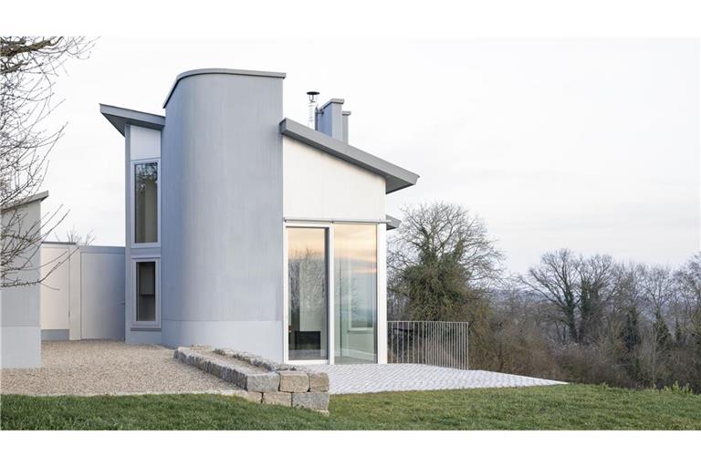 Zwei von elf Anerkennung gingen nach Baden-Württemberg: Schneider Hoffmann Architekten aus Karlsruhe – Lisa Schneider, Peter Hoffmann für das Projekt „50 für 4 – Ferienhaus“, Kraichgau.