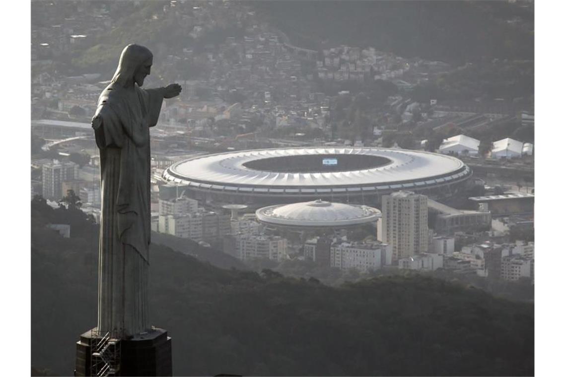 Zwei Wochen vor dem Turnierstart ist die Copa América nach Brasilien verlegt worden. Foto: Felipe Dana/AP/dpa