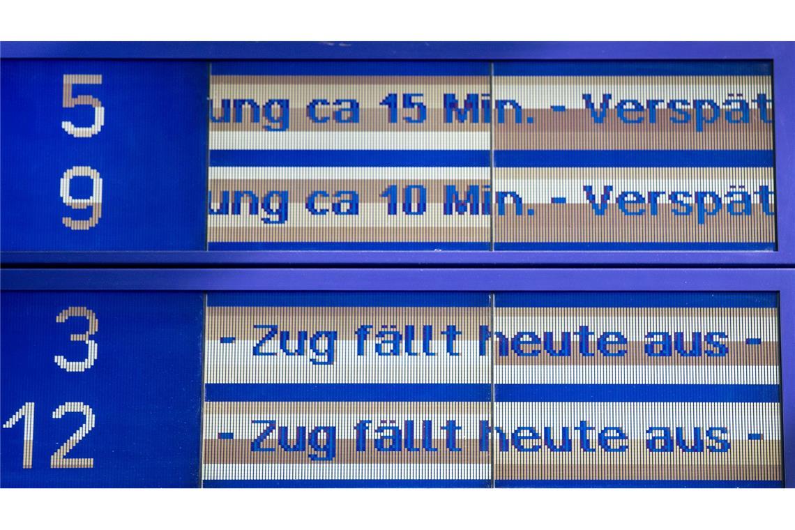 Hauptstrecke der Bahn lahmgelegt: Polizei sieht Sabotage Zwischen Düsseldorf und Duisburg macht ein defektes Stellwerk Probleme. (Symbolbild)