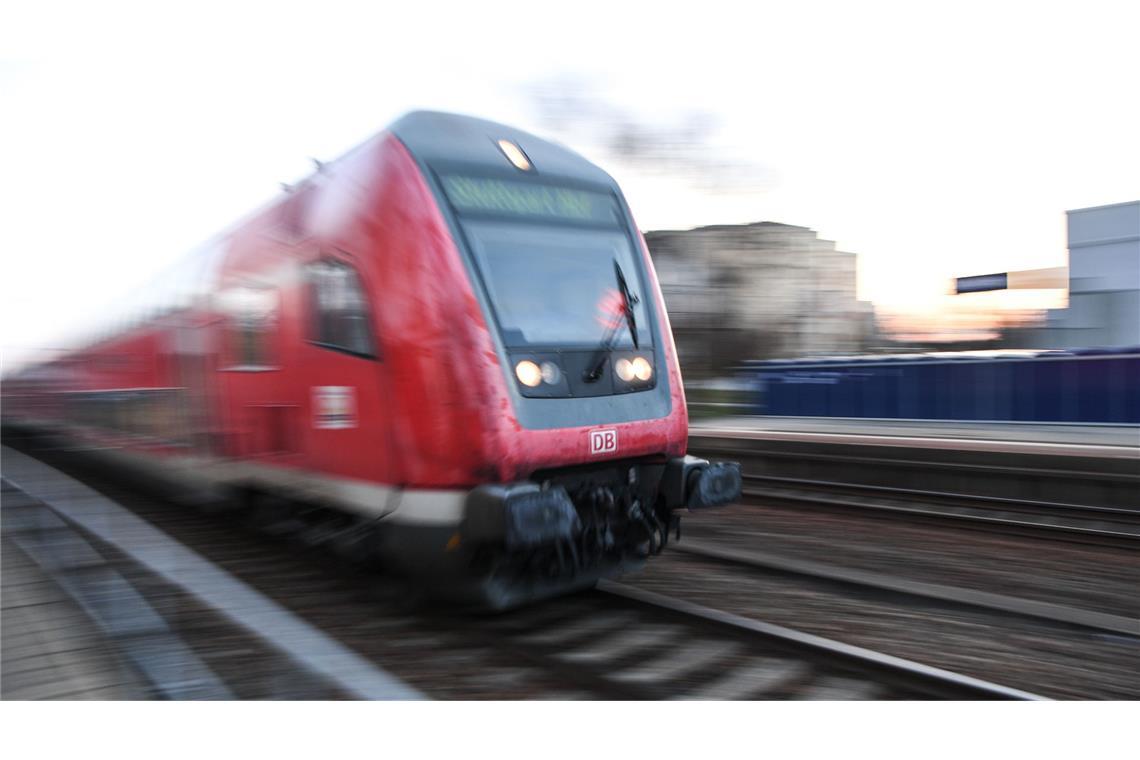 Zwischen Friedrichshafen und Ravensburg fahren bis Anfang Juni keine Züge.