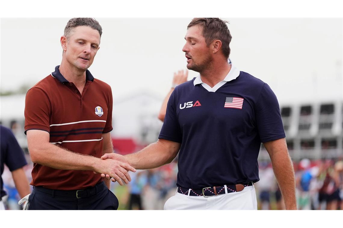Zwischen Justin Rose (links) und Bryson DeChambeau wurde es vor dem abschließenden Handschlag emotional.