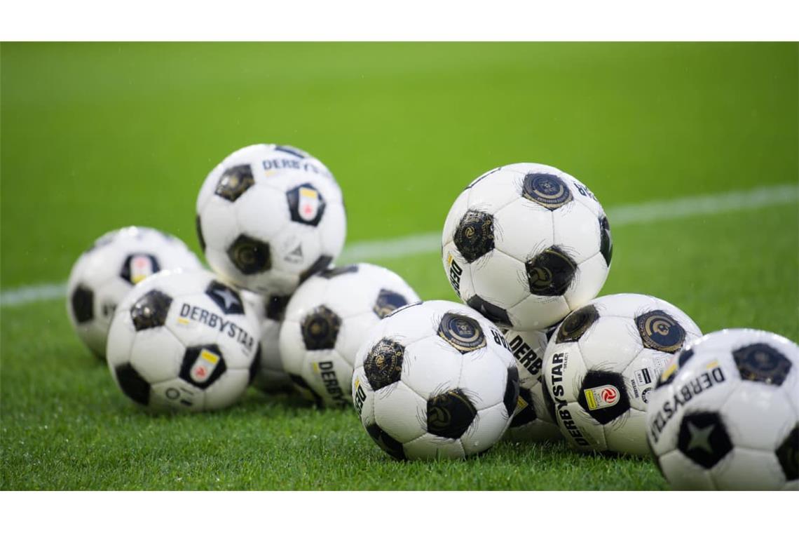 Zwischen Spitzenspielen und Kellerduellen kämpfen die Fußballer aus der Region Esslingen am Wochenende um wichtige Punkte.