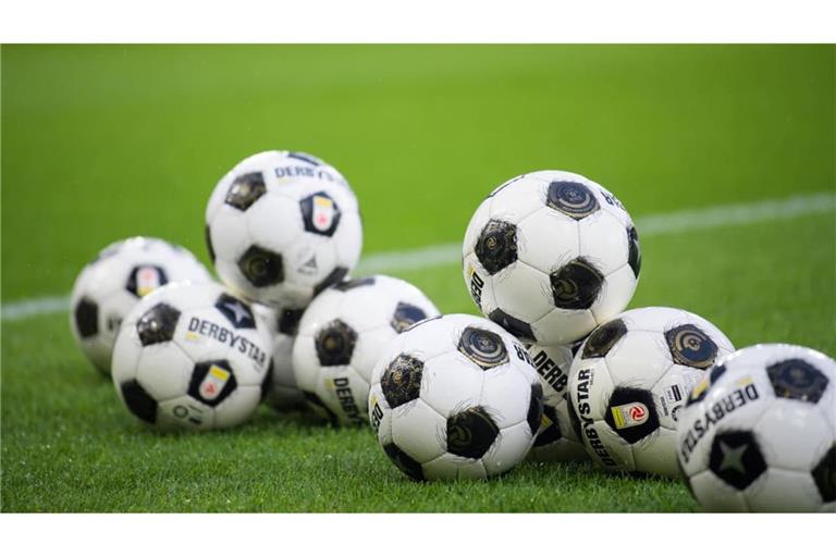 Zwischen Spitzenspielen und Kellerduellen kämpfen die Fußballer aus der Region Esslingen am Wochenende um wichtige Punkte.